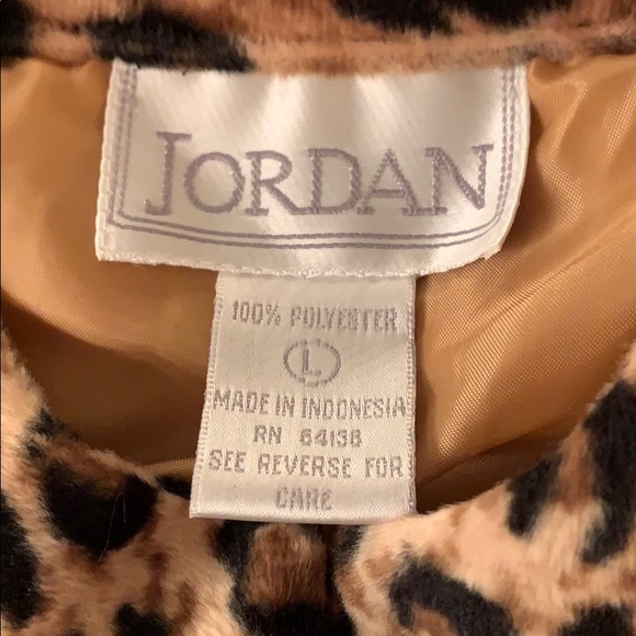 Cheetah Print Vest - Picture 4 of 5